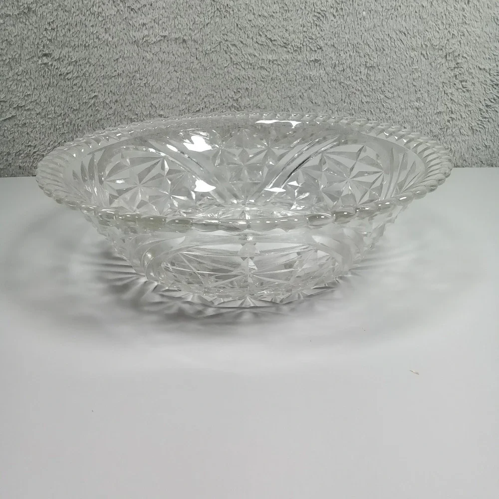 Vintage Clear Pressed‎ Glass Starburst Diamond Cut Scalloped Edge Fruit Bowl 9in